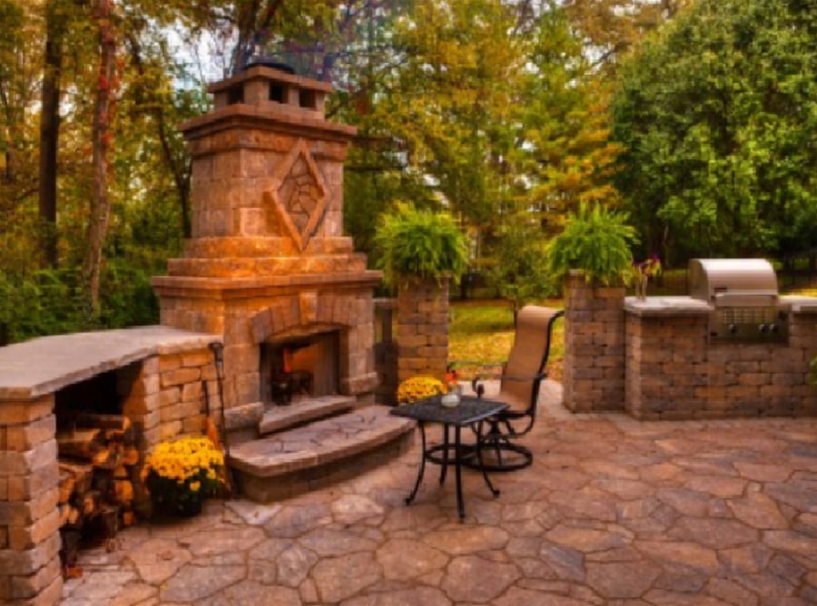 Spring into Outdoor Living with an Outdoor Kitchen