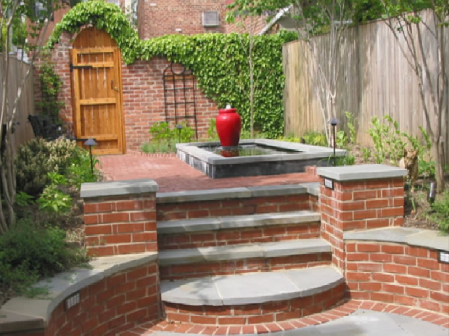 Hardscaping Ideas for Small Backyards