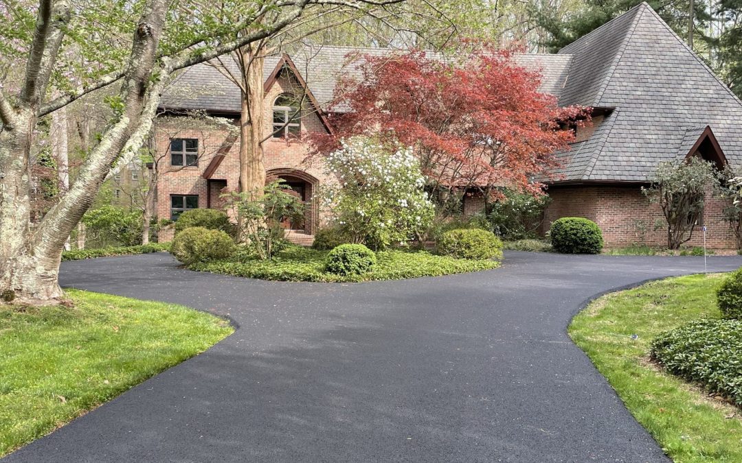 Common Asphalt Driveway Problems in Maryland and When It’s Time for Repair